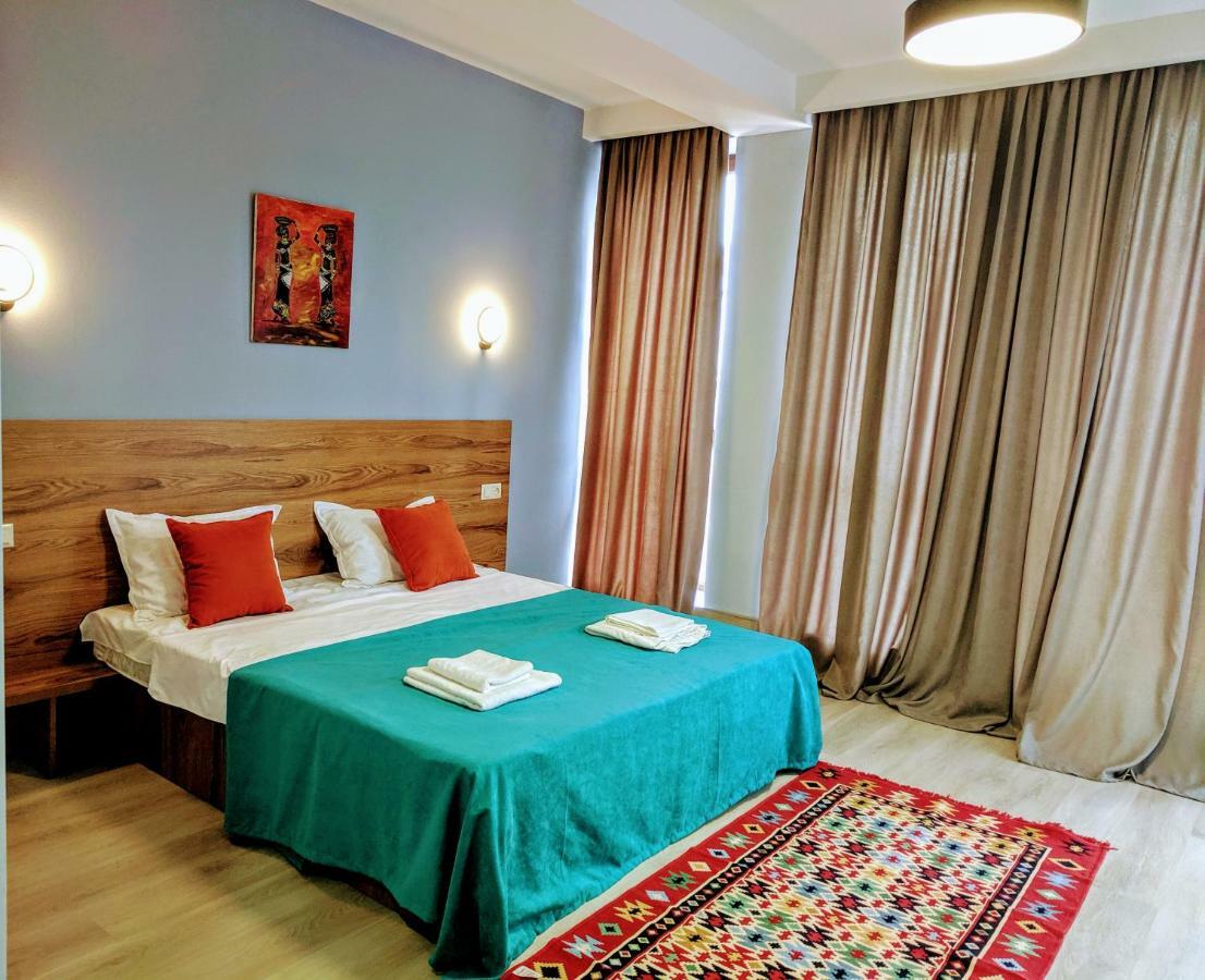 Hotel Canvas Tbilisi ภายนอก รูปภาพ