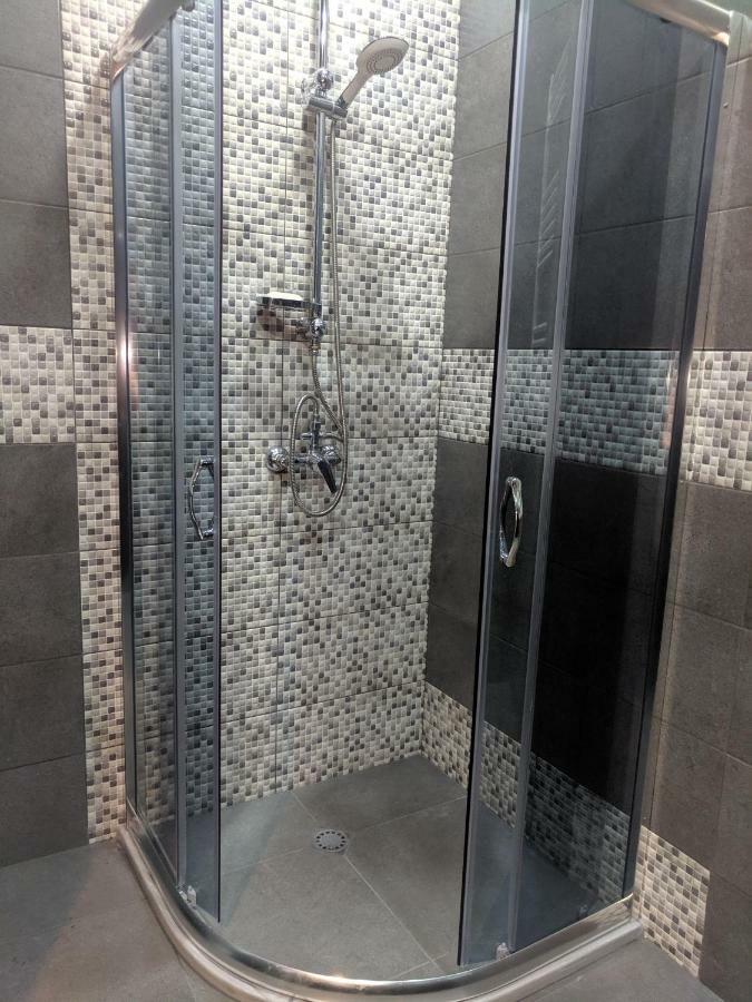 Hotel Canvas Tbilisi ภายนอก รูปภาพ